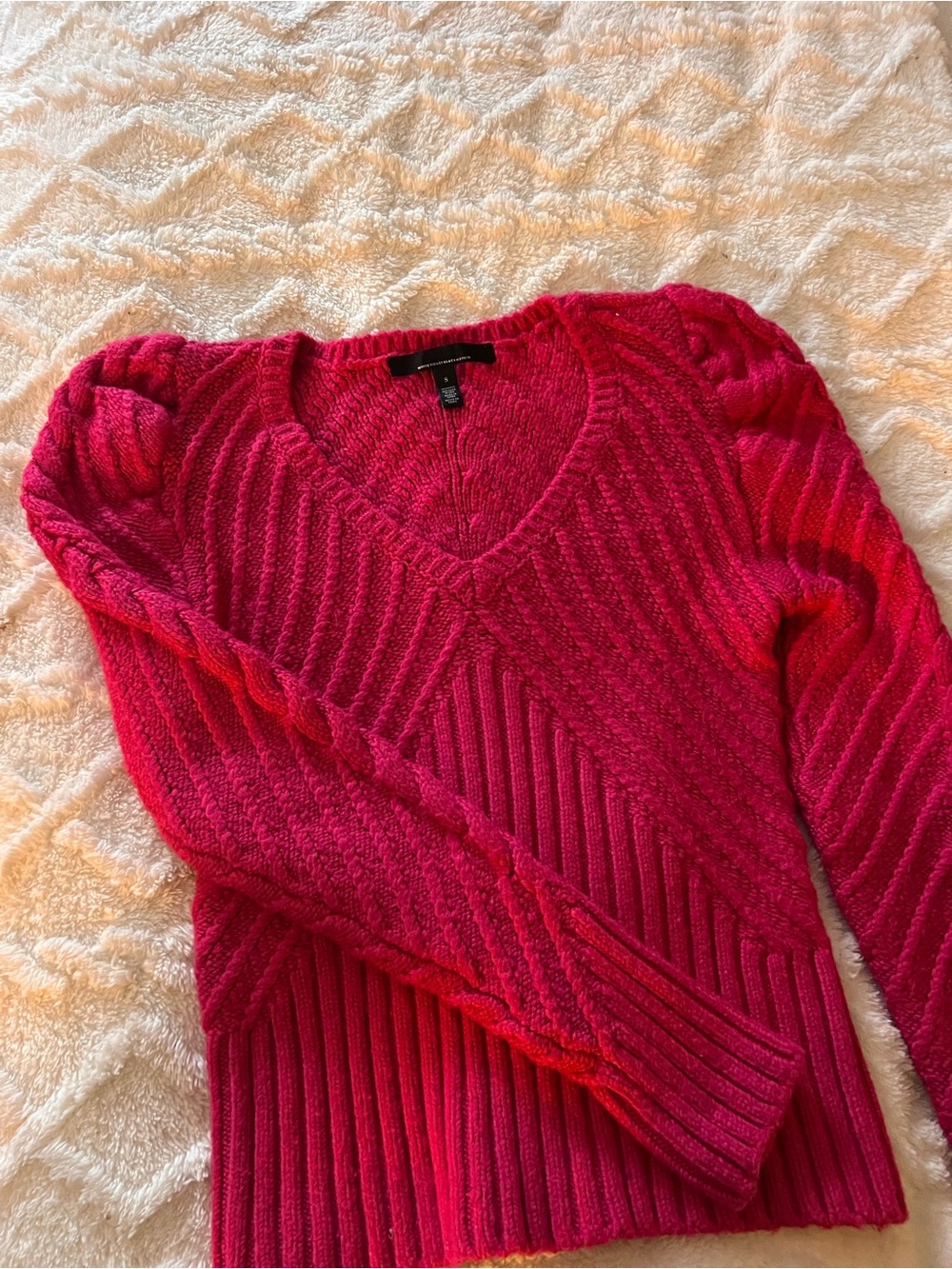 White House Black Market V-Neck Cable Knit Sweater - Fuchsia Pink Puffy shoulder